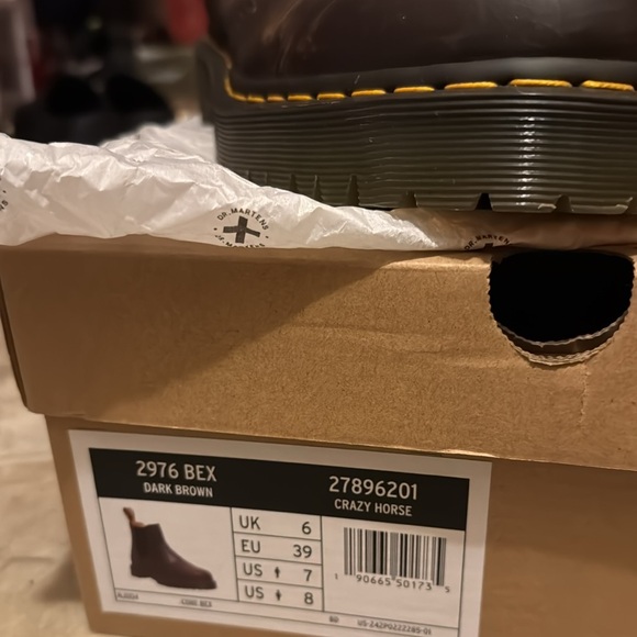 DR MARTENS 2976 BEX CRAZY HORSE CHELSEA BOOTS - Picture 8 of 8